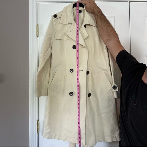Gap Classic Cream Double Breasted Trench Coat | Size L - Picture 9 of 11
